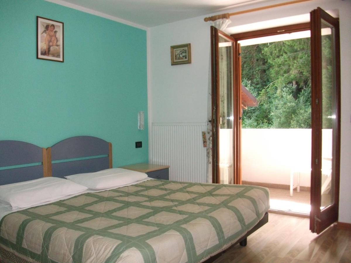 Hotel Genzianella Presenaio Экстерьер фото
