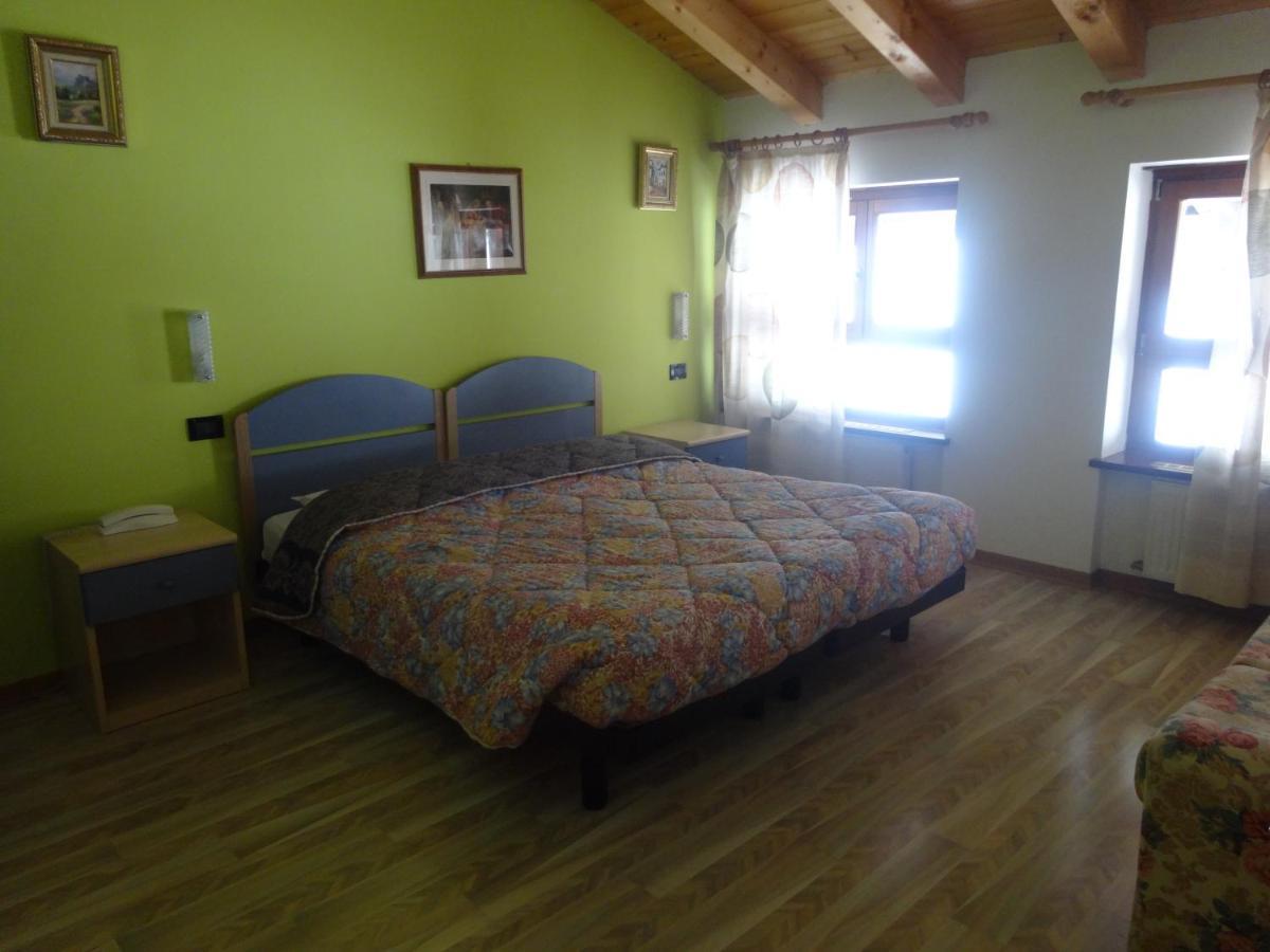 Hotel Genzianella Presenaio Экстерьер фото