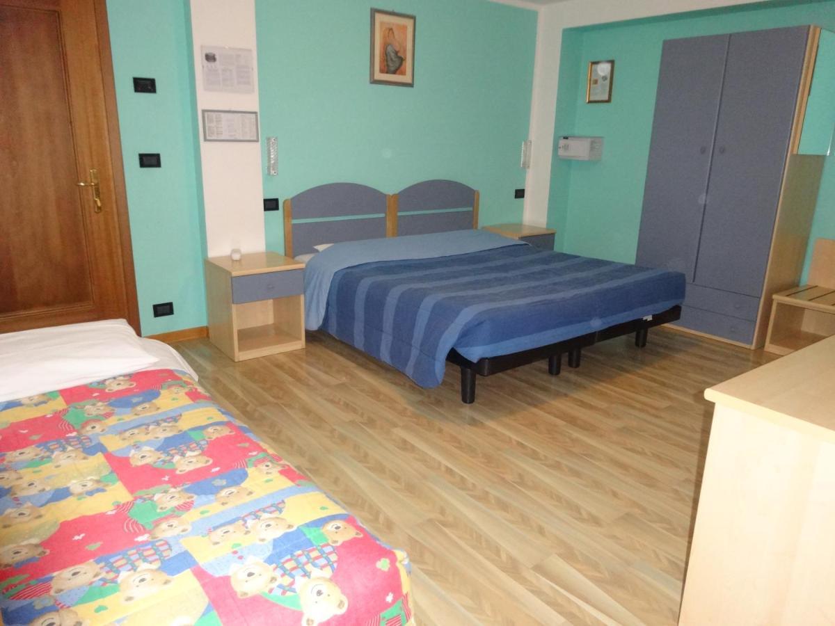 Hotel Genzianella Presenaio Экстерьер фото