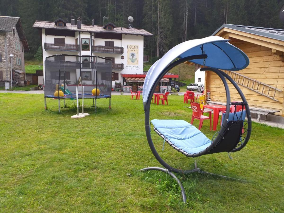 Hotel Genzianella Presenaio Экстерьер фото